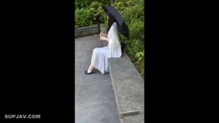美女尴尬瞬间萝莉主动要催情润滑，药效给力白浆肆意变淫娃